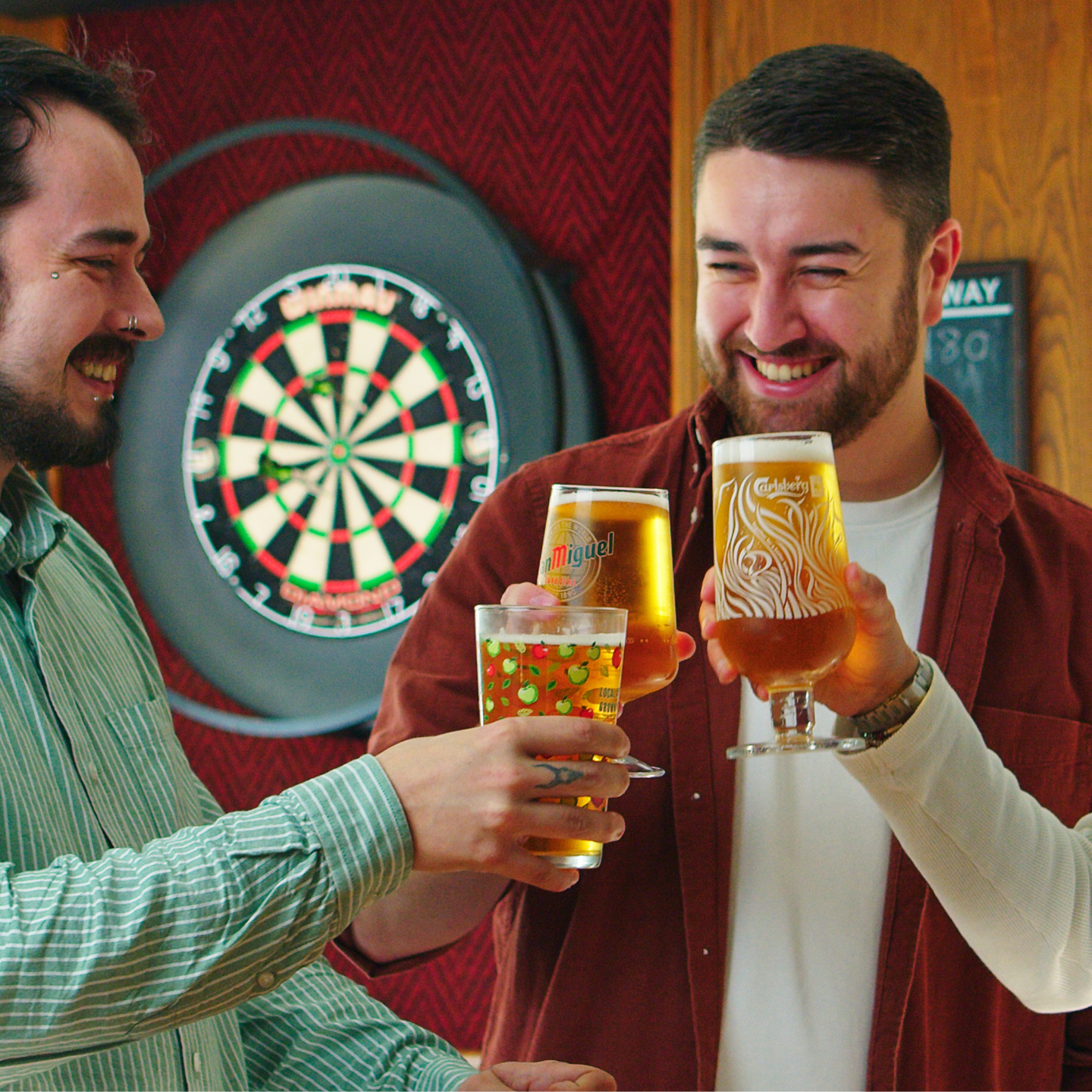 Raise a glass This Father's Day at The Manchester Arms in Hull!